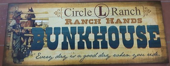 Schild Ranchhand Bunkhouse