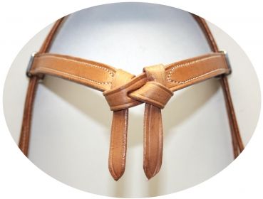 Kopfstück mit geknotetem Stirnband mit 2 Nähten und mit Schrauben am Ende der Backenstücke