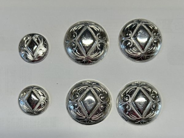 Concho Set für den Sattel (6 Conchos)