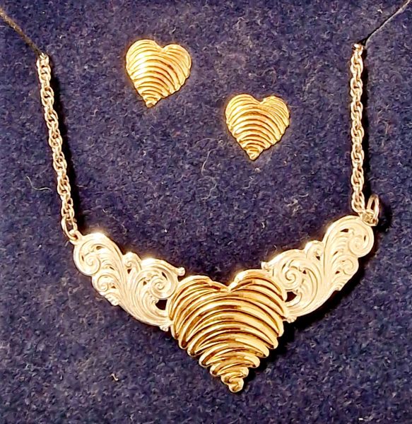 Montana Silversmiths Set Halskette und Ohrstecker in Herzform
